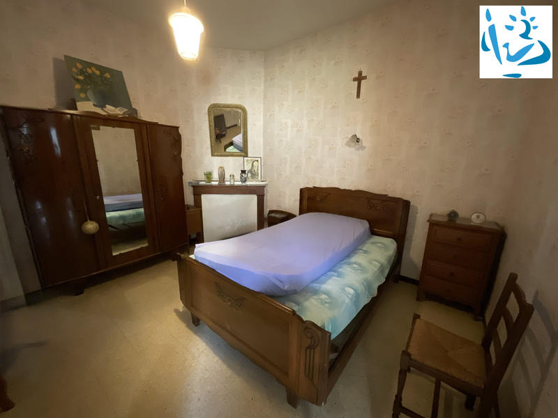 Maison - 205 m² - 9 pièces