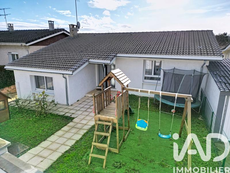 Maison - 122 m² - 5 pièces