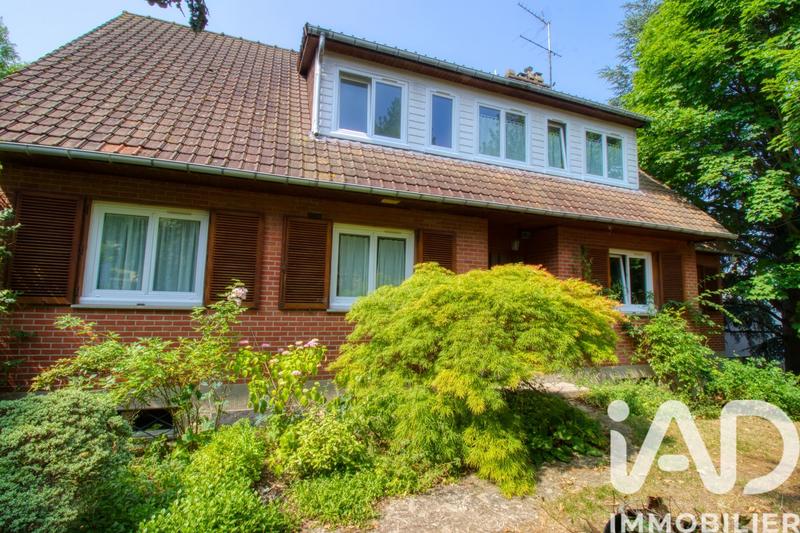 Maison - 230 m² - 10 pièces