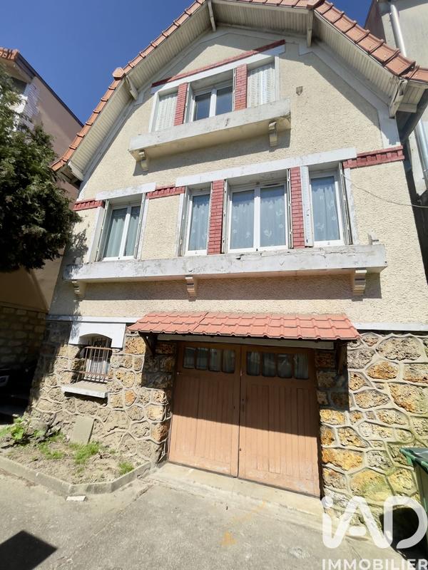 Maison - 225 m² - 9 pièces