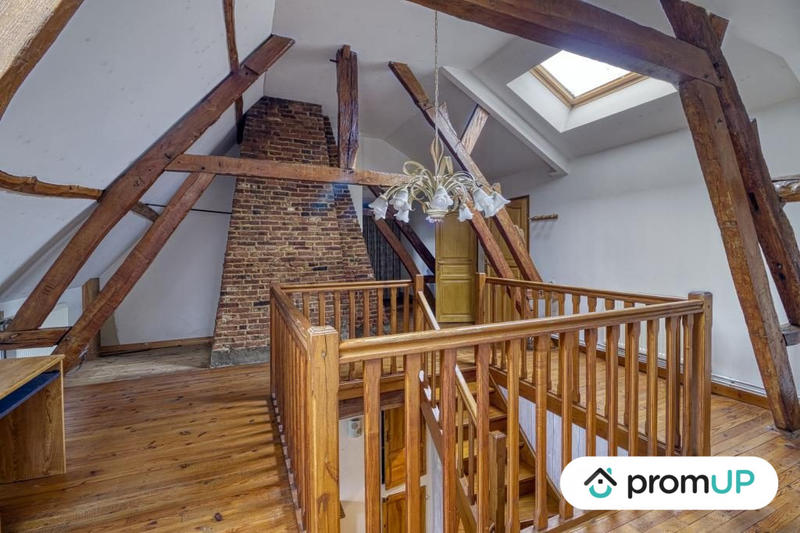 Maison traditionnelle - 295 m² - 7 pièces