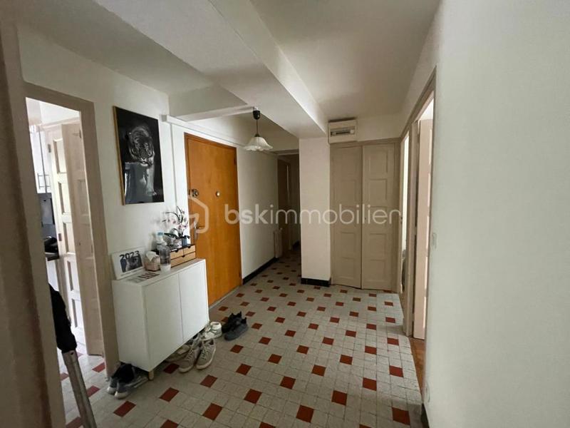 Immeuble - 309 m² - 14 pièces