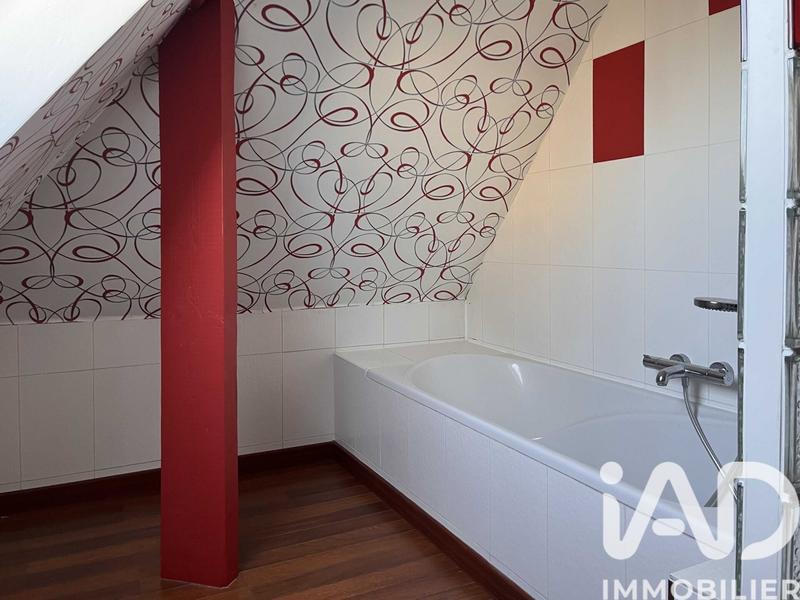 Maison - 194 m² - 6 pièces