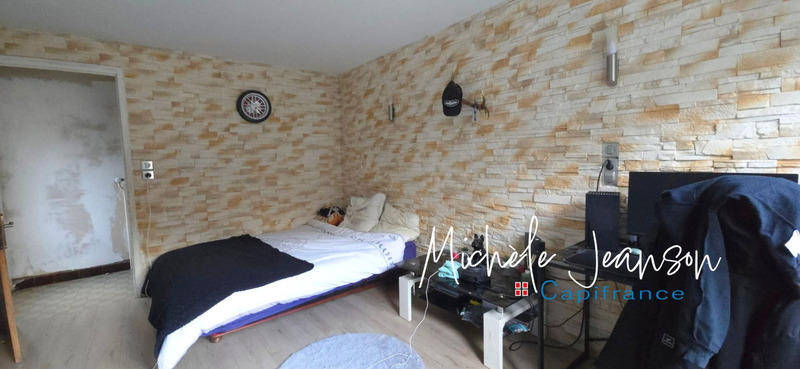 Maison en pierre - 199 m² - 9 pièces