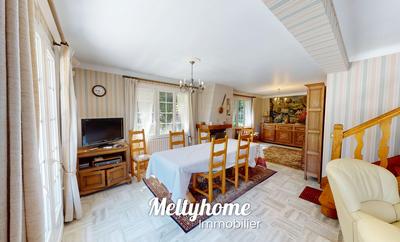 Maison - 180 m² - 10 pièces