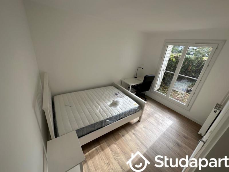 Chambre - 10 m² - 1 pièce