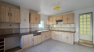 Maison - 92 m² - 5 pièces