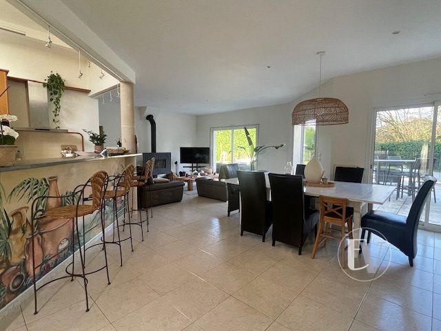 Villa - 170 m² - 6 pièces