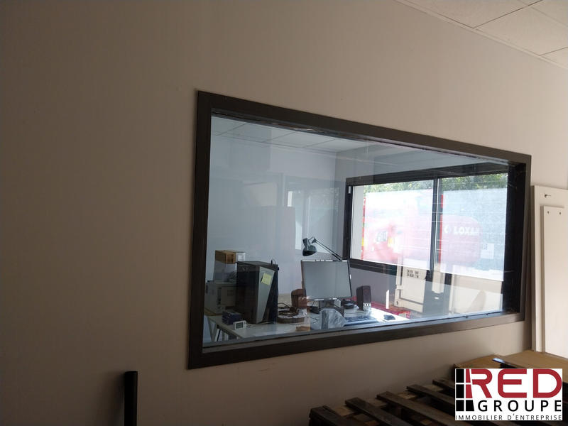 Local d'activités - 105 m²