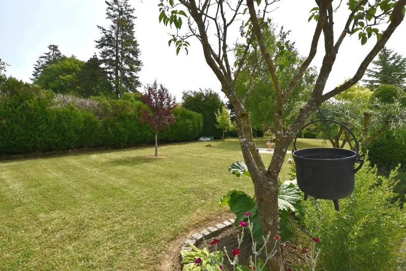 Maison - 183 m² - 10 pièces