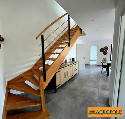 Villa - 95 m² - 4 pièces