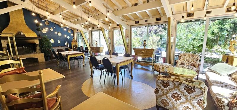 Appartement - 2 000 m² - 34 pièces