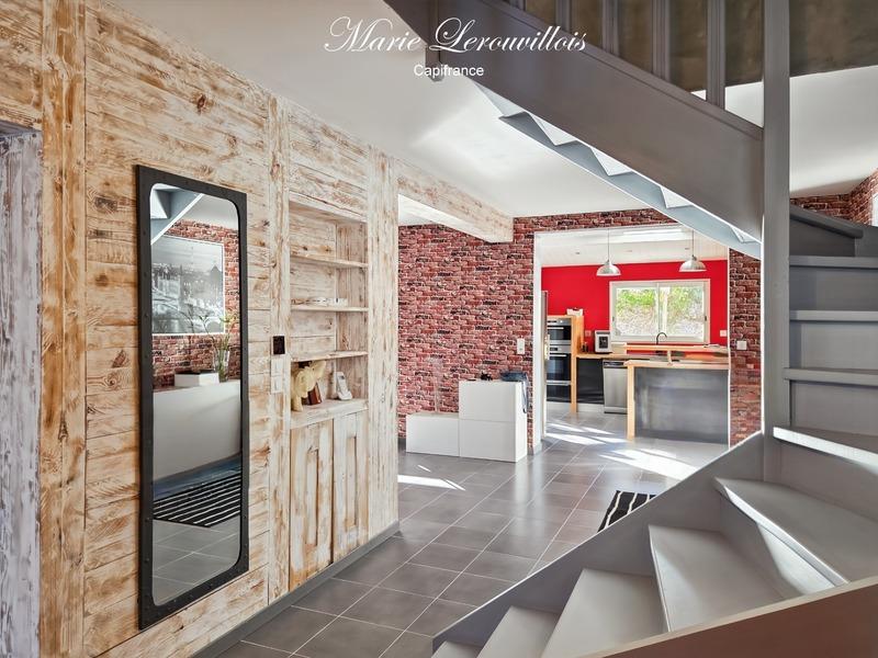 Maison - 152 m² - 8 pièces