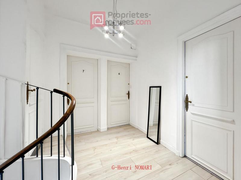 Immeuble - 220 m² - 11 pièces