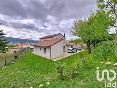 Maison - 136 m² - 6 pièces