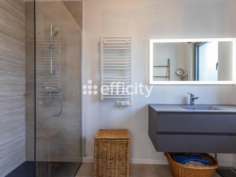 Maison - 151 m² - 7 pièces