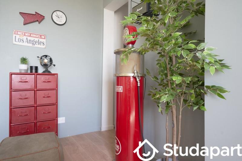 Chambre - 15 m² - 1 pièce