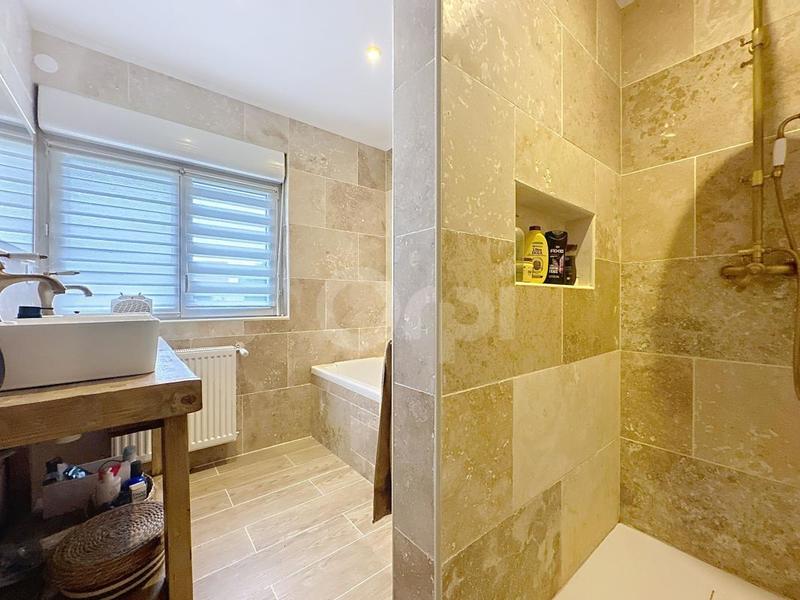 Maison - 126 m² - 6 pièces