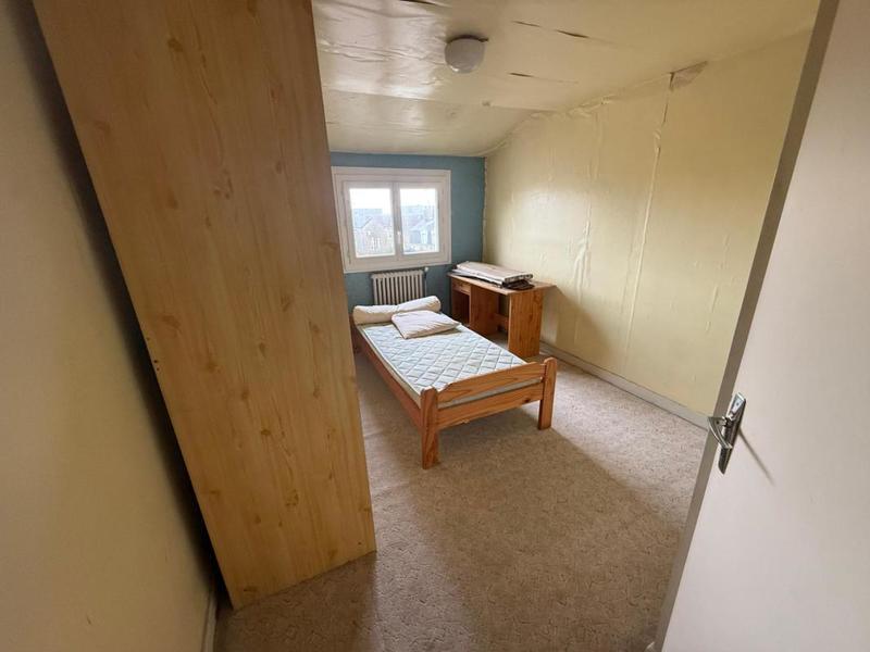 Maison - 300 m² - 12 pièces