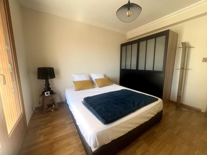 Appartement - 93 m² - 4 pièces