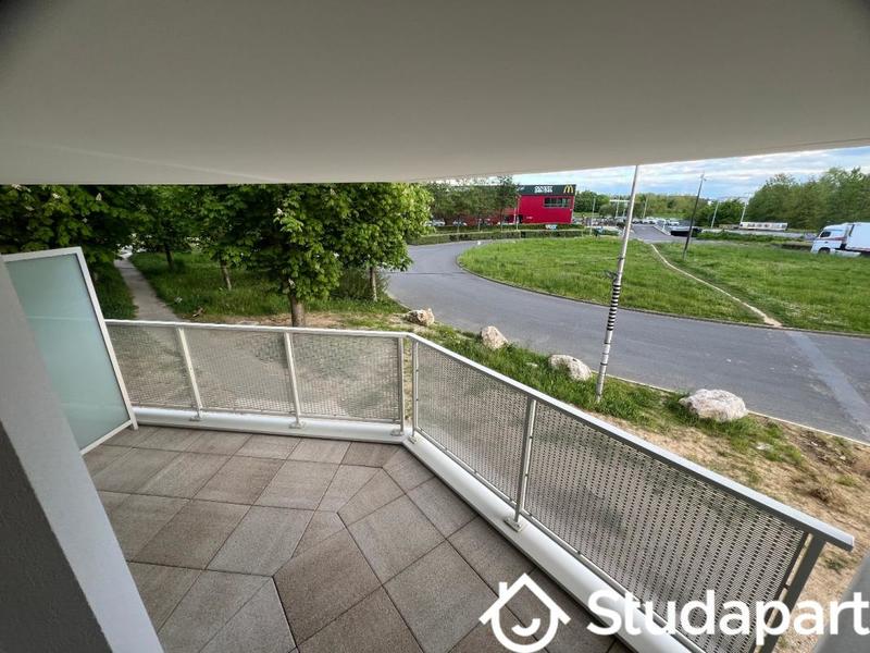 Chambre - 13 m² - 1 pièce