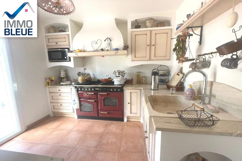 Maison - 95 m² - 5 pièces