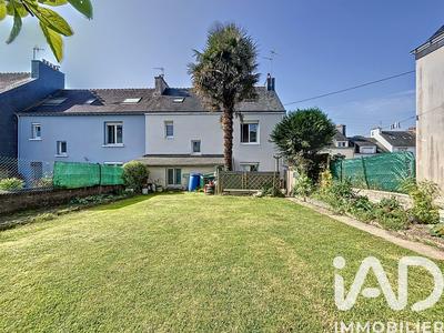 Maison - 93 m² - 5 pièces