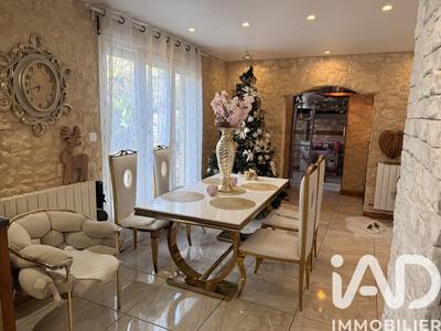 Maison - 96 m² - 4 pièces