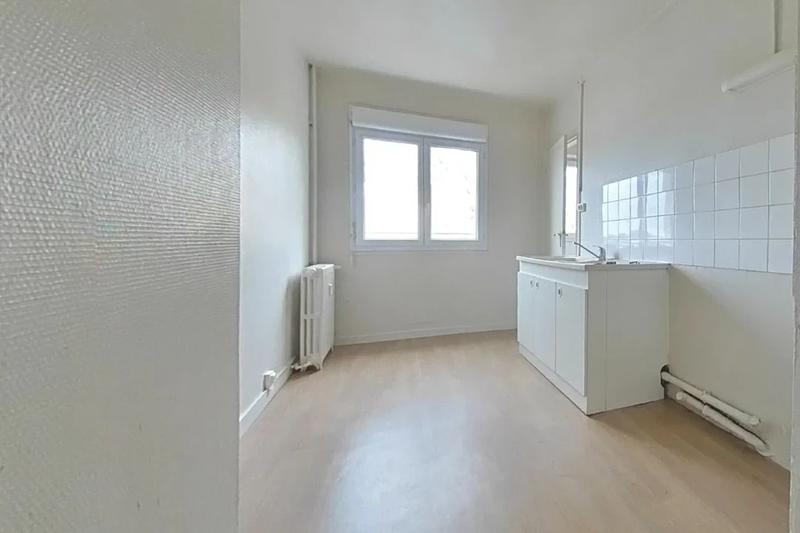 Appartement - 80 m² - 5 pièces