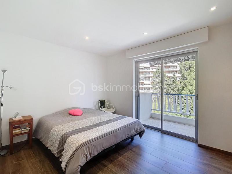 Appartement - 94 m² - 3 pièces