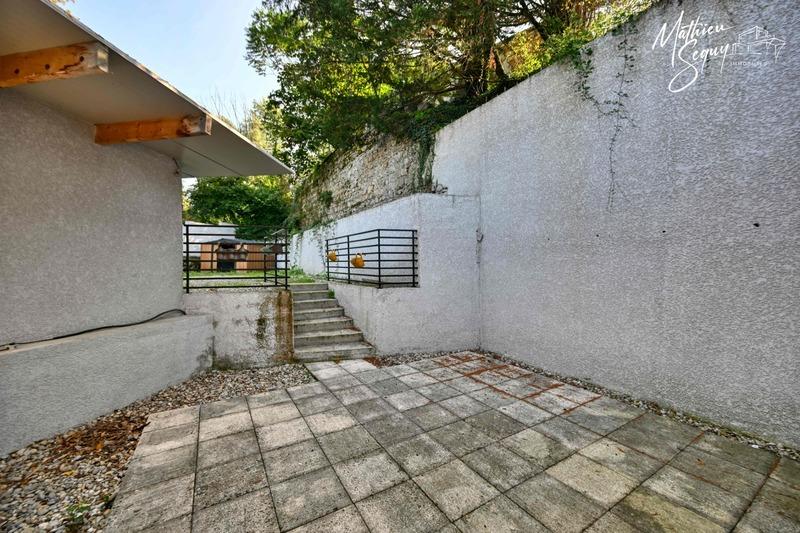 Local d'activité / Entrepôt - 274 m² - 9 pièces