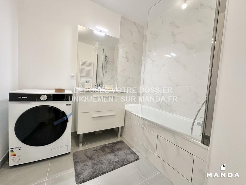 Chambre - 9 m² - 4 pièces