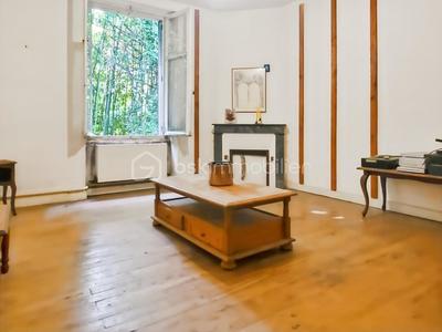 Maison en pierre - 200 m² - 9 pièces