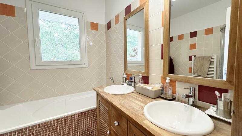 Maison contemporaine - 140 m² - 5 pièces