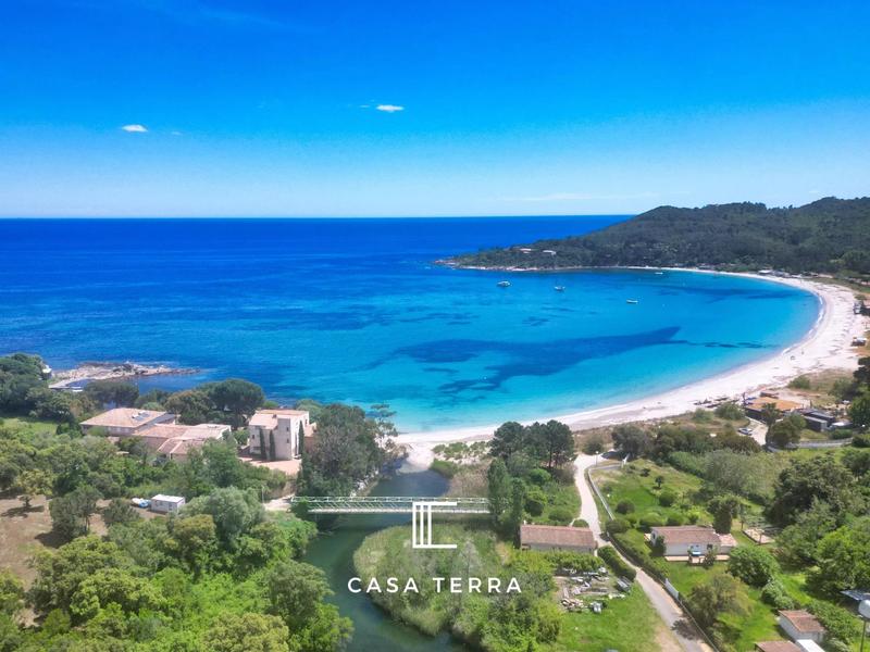 Villa - 205 m² - 5 pièces