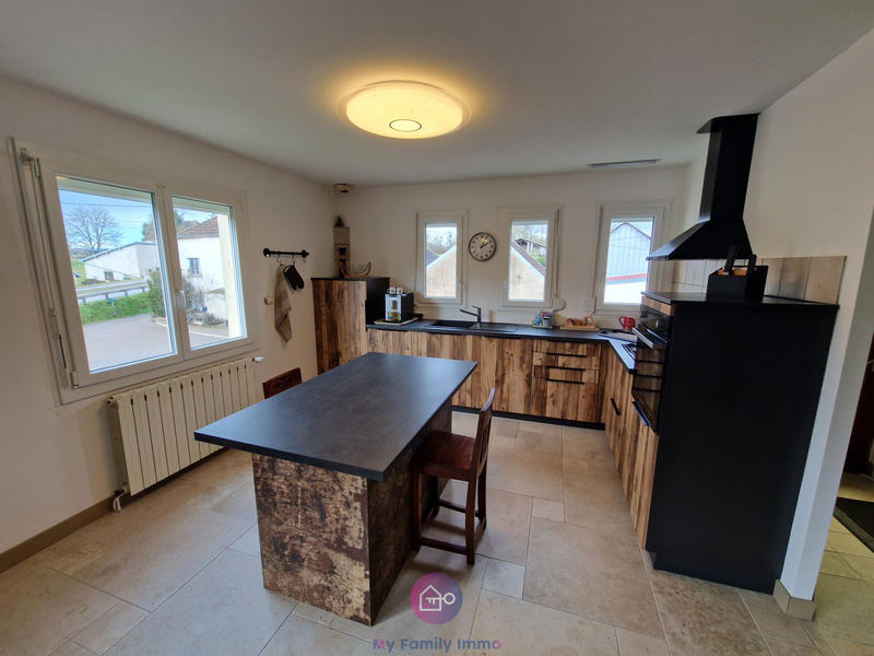 Maison - 92 m² - 5 pièces