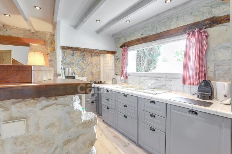 Maison - 267 m² - 8 pièces