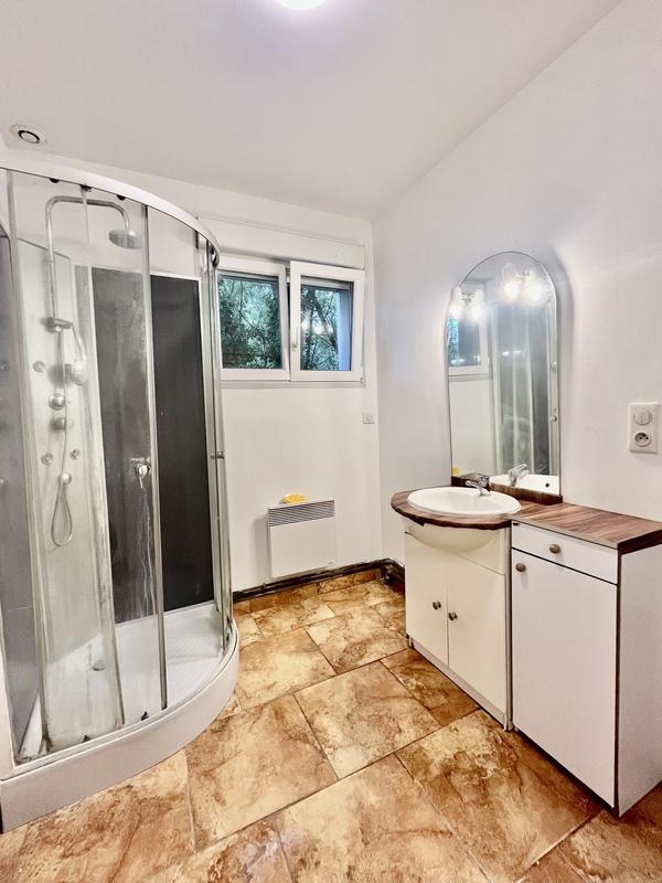 Maison traditionnelle - 87 m² - 4 pièces