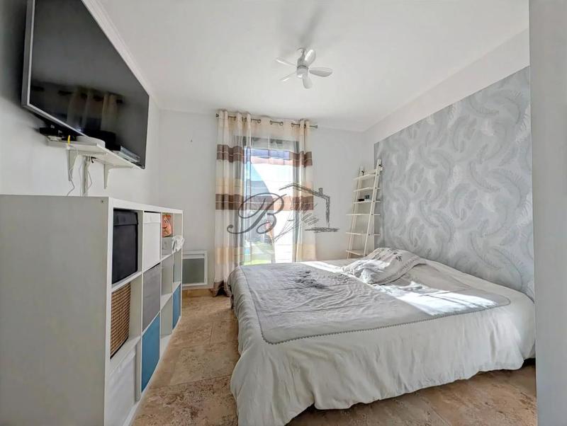 Maison jumelée - 146 m² - 6 pièces