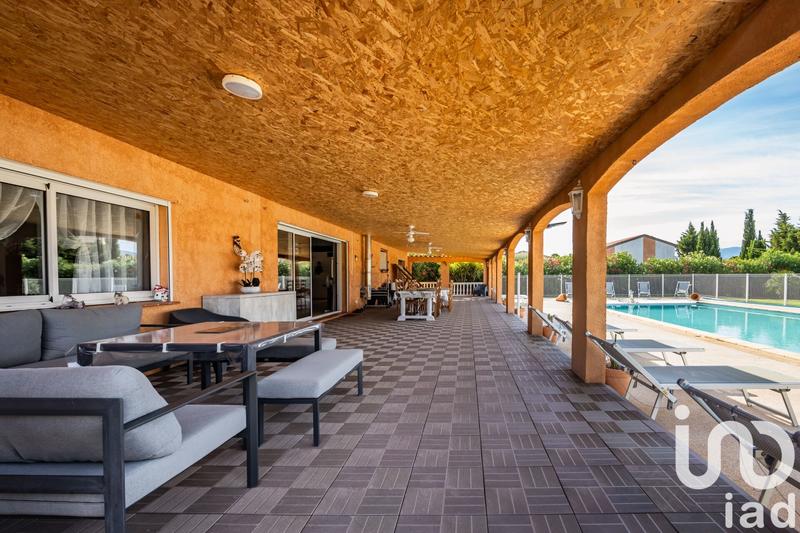 Maison - 260 m² - 5 pièces