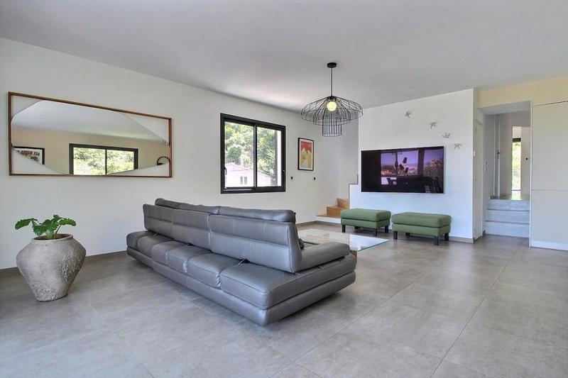 Maison - 172 m² - 6 pièces