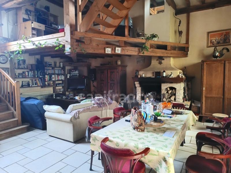 Maison - 160 m² - 5 pièces