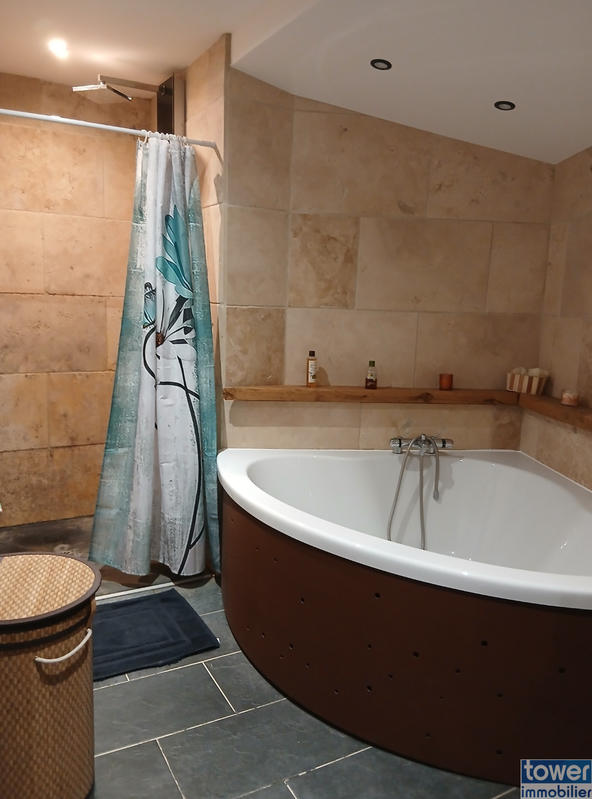 Maison - 141 m² - 5 pièces