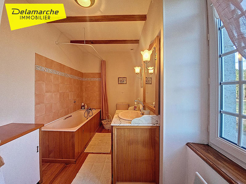 Maison - 161 m² - 8 pièces