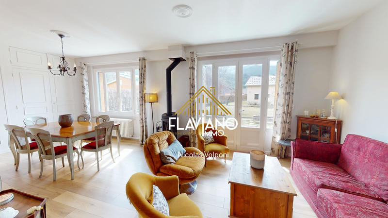 Appartement - 108 m² - 4 pièces