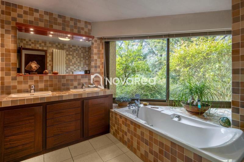 Maison - 163 m² - 5 pièces