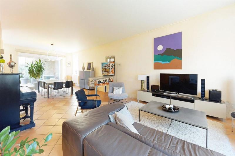 Maison - 217 m² - 5 pièces