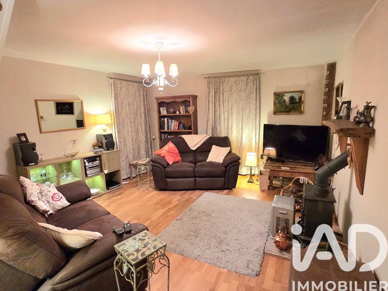 Maison - 96 m² - 5 pièces