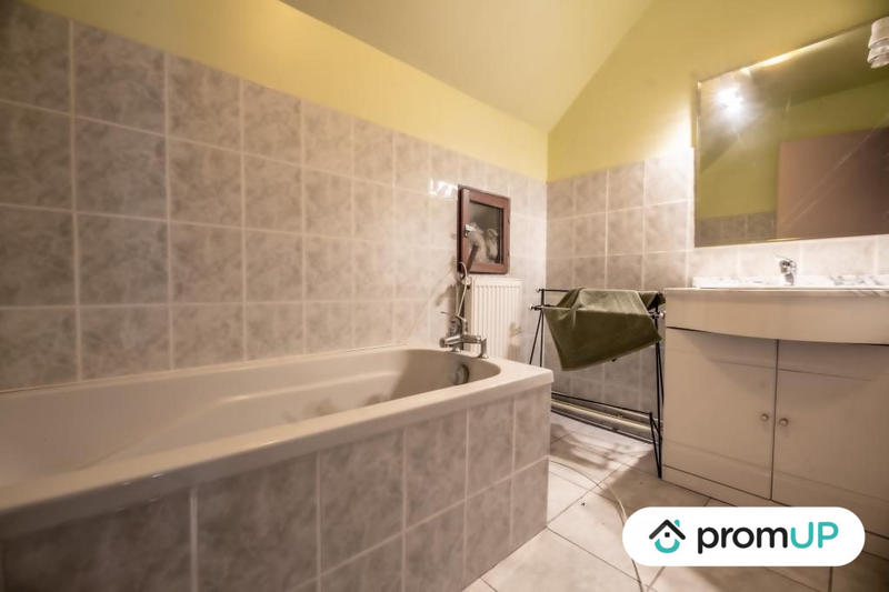 Maison - 140 m² - 5 pièces