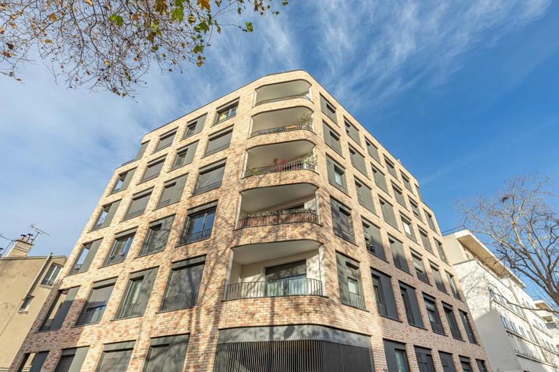 Appartement - 85 m² - 4 pièces